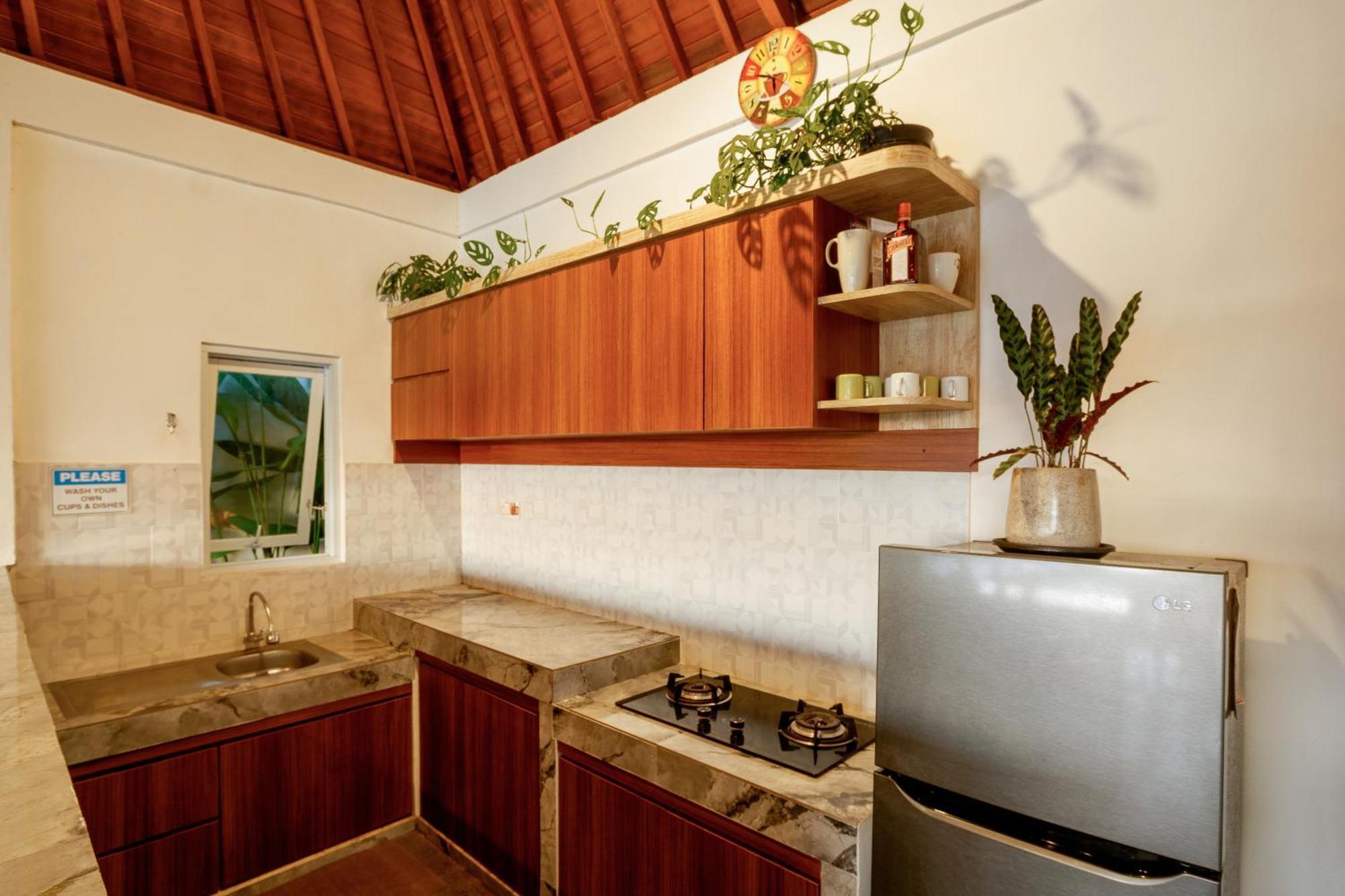 Eden Guest House Canggu Exterior photo